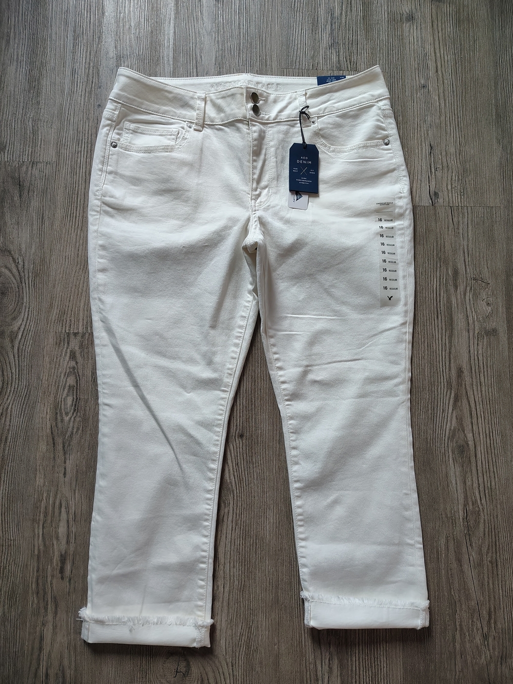 American Eagle Artist Crop Jeans White Low Rise Frayed Hem Women's Size 16 NWT